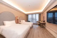 Mercure Hotel Xinyangdong Railway Station