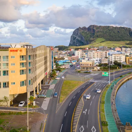 Co-op City Hotel Seongsan Отели рядом с достопримечательностью «Тон-Амса»