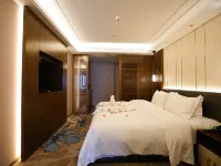 龍海多棱温泉ホテル 角美駅周辺のホテル