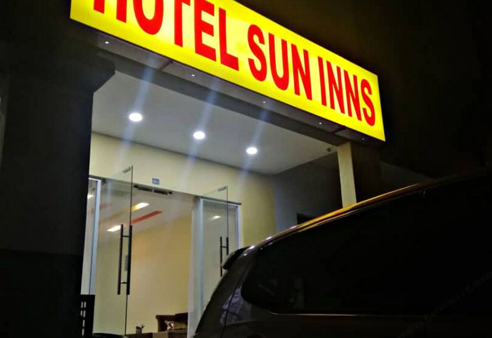 선 인스 메루 라야