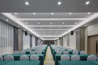 Miyi International Hotel (Huanggang Normal University Yi'aihu Branch) Hotels in Huanggang