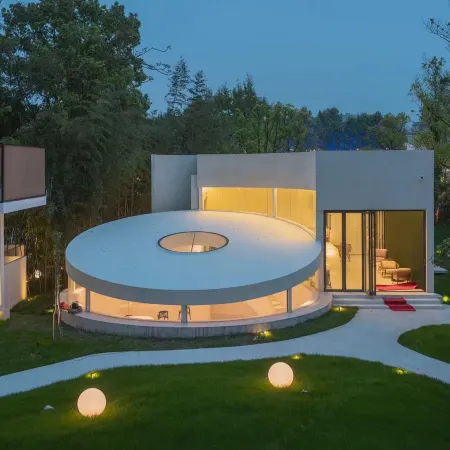 Momentus Villa