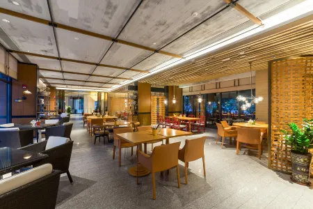 Summer Surfing Resort Отели рядом с достопримечательностью «Boundary Island»