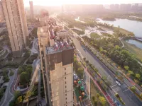 Yin Hu Hotel (Wanda maoxianlin University Town Nanjing) Hotels near Qi Xia Mountain