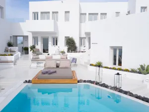 Akra Suites & Spa