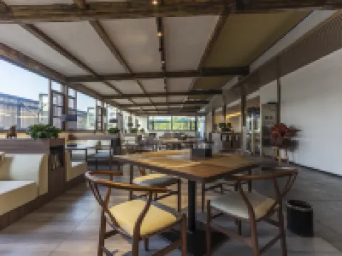 โรงแรมทราเวลเวิลด์ โรงแรมในลั่วหยาง