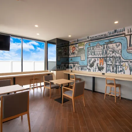 Fortune D Hotel Phitsanulok Отели рядом с достопримечательностью «Дворец Чан»