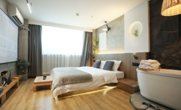 Mushi moon shadow Hotel (Nanjing Xinjiekou Zhangfuyuan subway station)