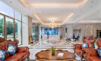 Vienna Hotel(Maitre Lake spring Township hot spring shop)