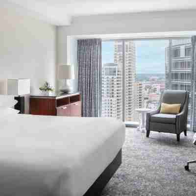 Amway Grand Plaza, Curio Collection by Hilton Rooms