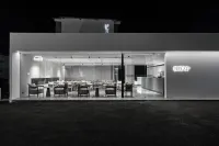 Weizhou Island White House Hotel - Mountain view