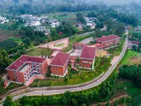 Mengdingshan Academy for Cooperative Development Hotels near Niunianping Miles Sightseeing Tea Garden