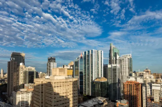 Meriton Suites Sussex Street Hôtels à proximité de la Town Hall Train Station