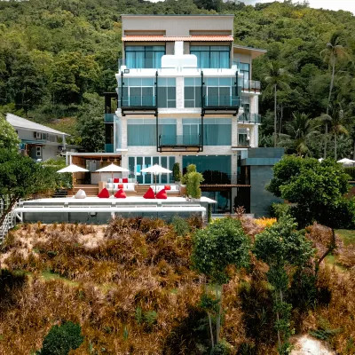 Sichon Tesoro Hotels near Khao Pladam