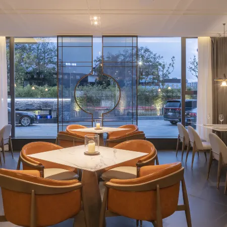 Ningbo PRIUS Hotel (Tianyi Square SHOPING)