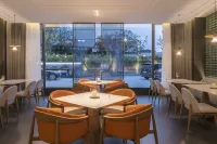 Ningbo PRIUS Hotel (Tianyi Square SHOPING)