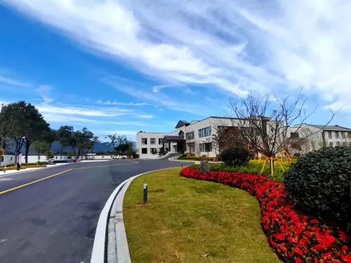 Ruian Zhailiaoxi Hotel - Mountain view