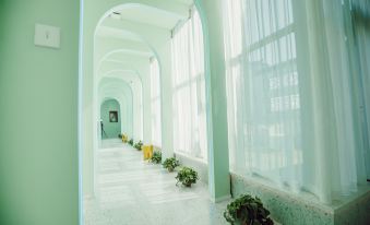 Lvliang Yujian Lishi Jiujian Homestay