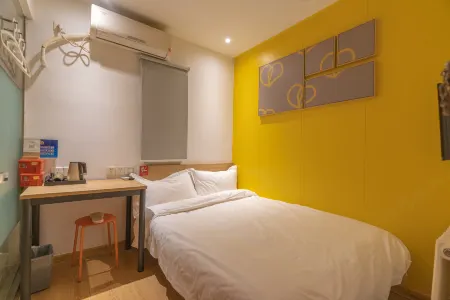 Pod Inn (Beijing Panjiayuan subway station)