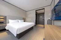 HanTing Hotel (Wuhan Wuchang Railway Station Dingziqiao Road) فنادق في ووخان