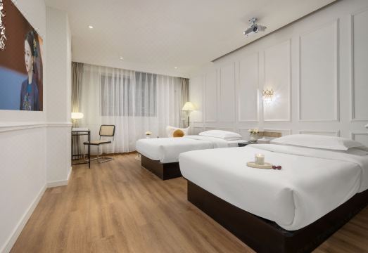 앤더 큐 앤더 리치 호텔 외관