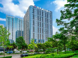 Theme Care U Well Hotel (Chengdu East Railway Station 468)