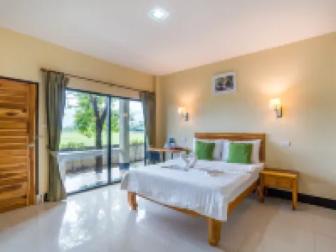 ต้นตาล รีสอร์ต ชะอำ โรงแรมในอำเภอ ท่ายาง