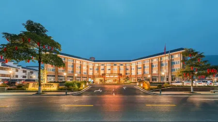 Xianju Hot Spring Resort Отели рядом с достопримечательностью «Temple Street»