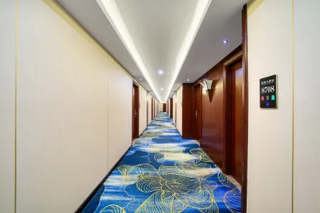 Ruitisen Hotel (Dongyang City Center Branch)