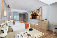 Lan Chen International Hotel (Lanxi Baolong City Plaza Branch) - balcony