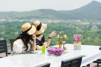 Meijie Mountain Hotspring Resort