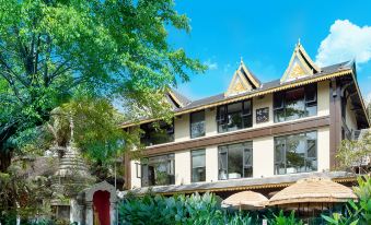YunGuan Shunde House Resort Hotel (Jinghong, West Shuangjing Starlight Night Market Shop)