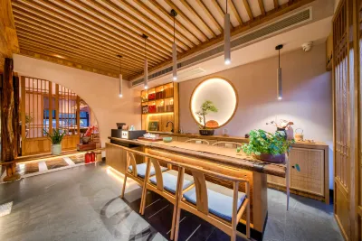 Pillow Songbieyuan Homestay (Jiuhua Mountain Scenic Area Shangshan Transfer Center Branch) 화타이 풍경구 주변 호텔