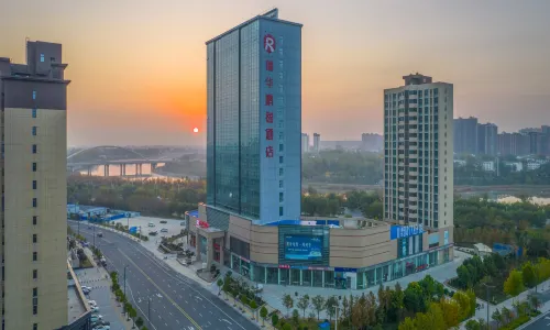 Dengzhou Ruihua Pengyi Hotel