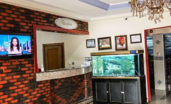 Roselife Hotel and Suites