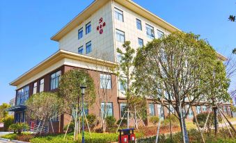 Xingguo Xinglv Hotel