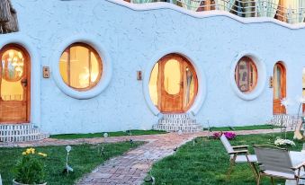 Hobbit House in Yining