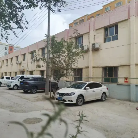 Hejing Jinyue Hotel