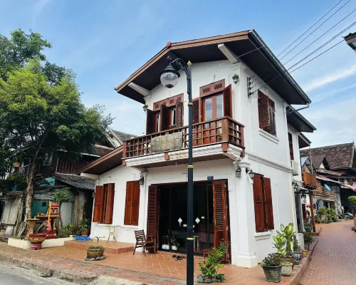Villa Phonethip Mekong Riverside Hotels near Wat Xiengthong