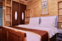 Degeaux Folk Inn