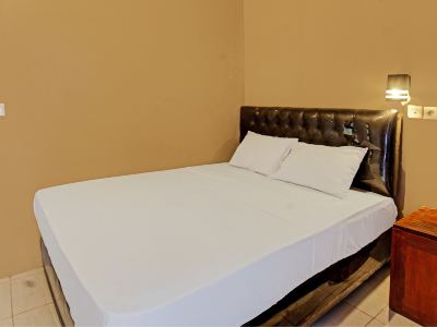 Capital O 92747 Ombak Cafe & Homestay