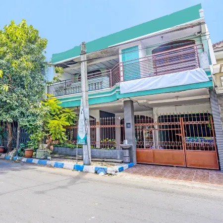 Capital O 3359 Pondok Wisata Jaden Trawas Mojokerto