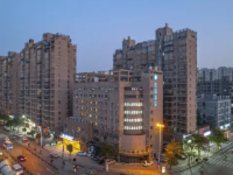 HanTing Hotel (Bengbu Wuhe Central Square) Hotels in Wuhe