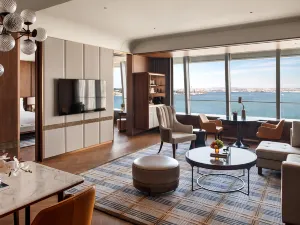 Four Seasons Hotel Dalian
