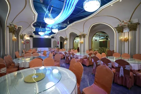 Shengdu Hotel (Huocheng Qingshuihe)