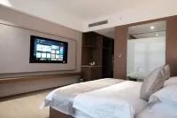 Qingchuan Zhuyuan International Hotel - Parking