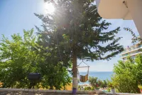 Villa Gaudium Hotels in Radhimë