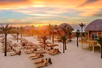 Xinyang Xingxiu River Beach Camping Hotel