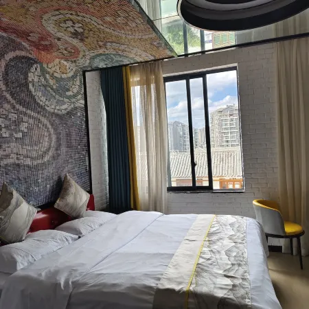 Baiyang Theme Hotel