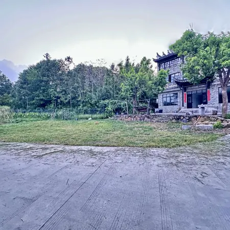 Chaji Pastoral Cottage